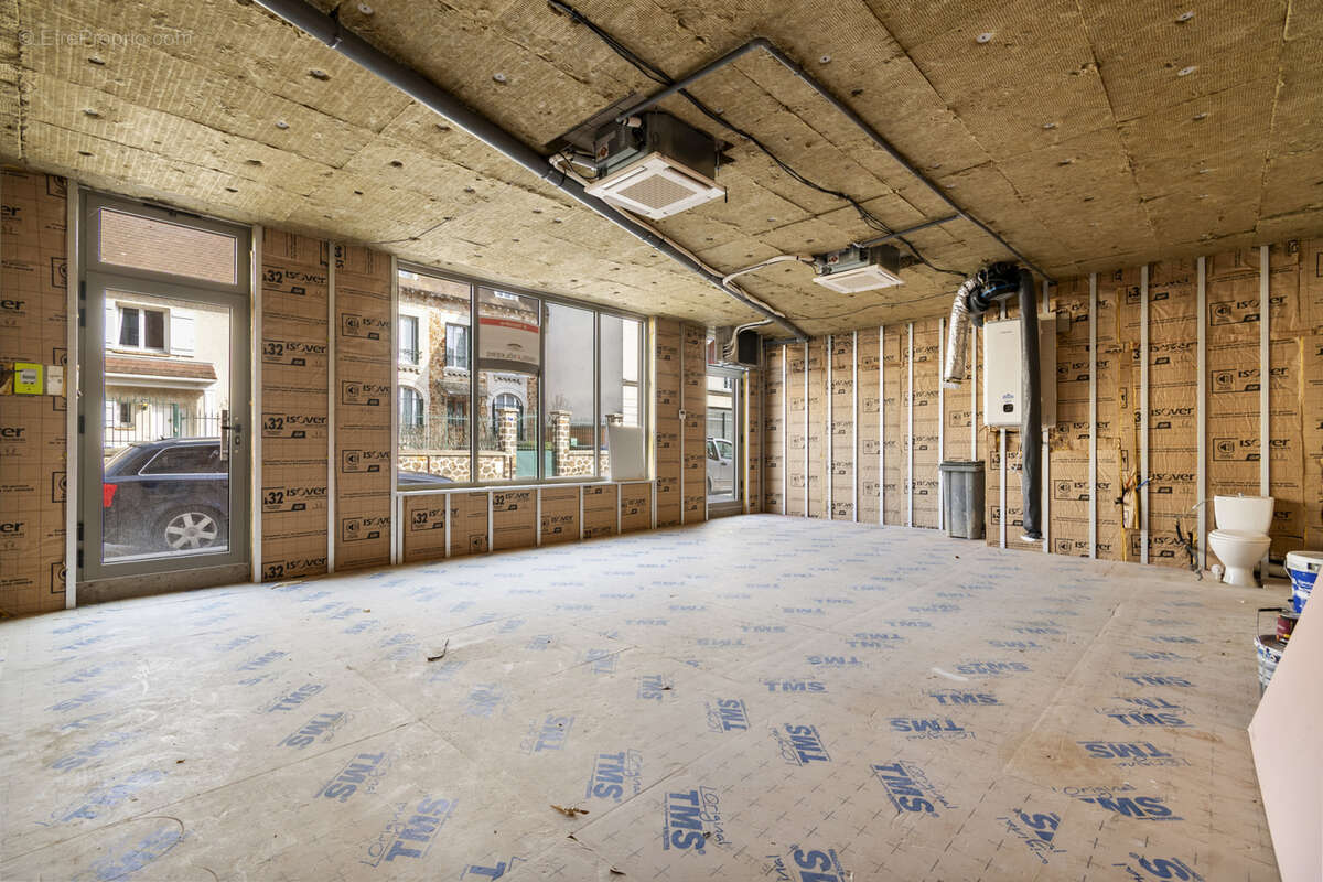Local Commercial Neuf à Versailles Chantier   50 m2 - photo 2