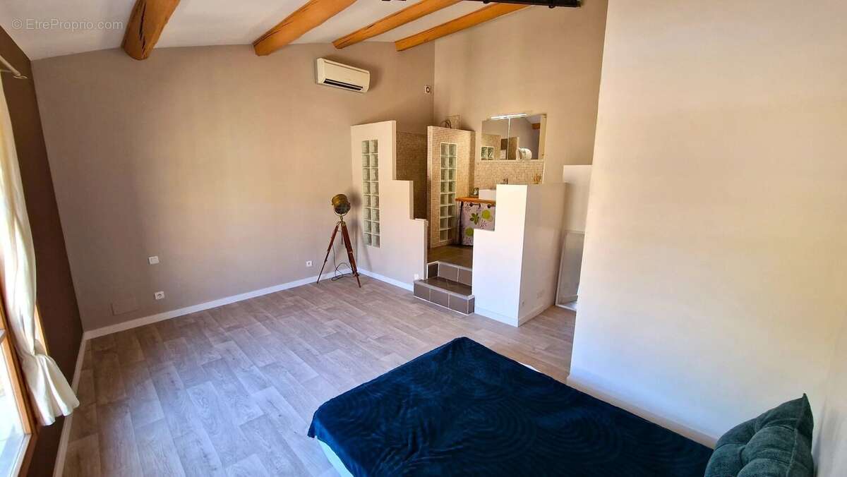 Appartement élégant de 2 chambres au cœur de Pézenas – une opportunité rare - photo 13