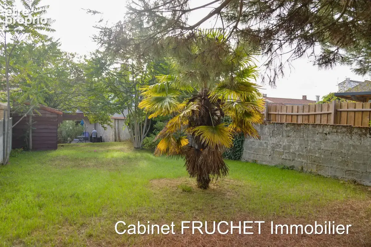 CHANTONNAY - Agréable Maison de ville avec jardin - photo 14
