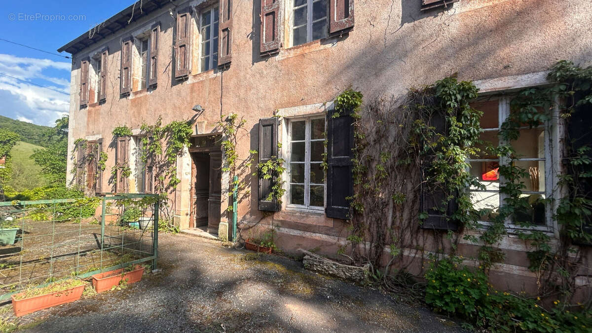 Hameau Privé en Sud-Aveyron : Un Domaine, Mille Possibilités - photo 16