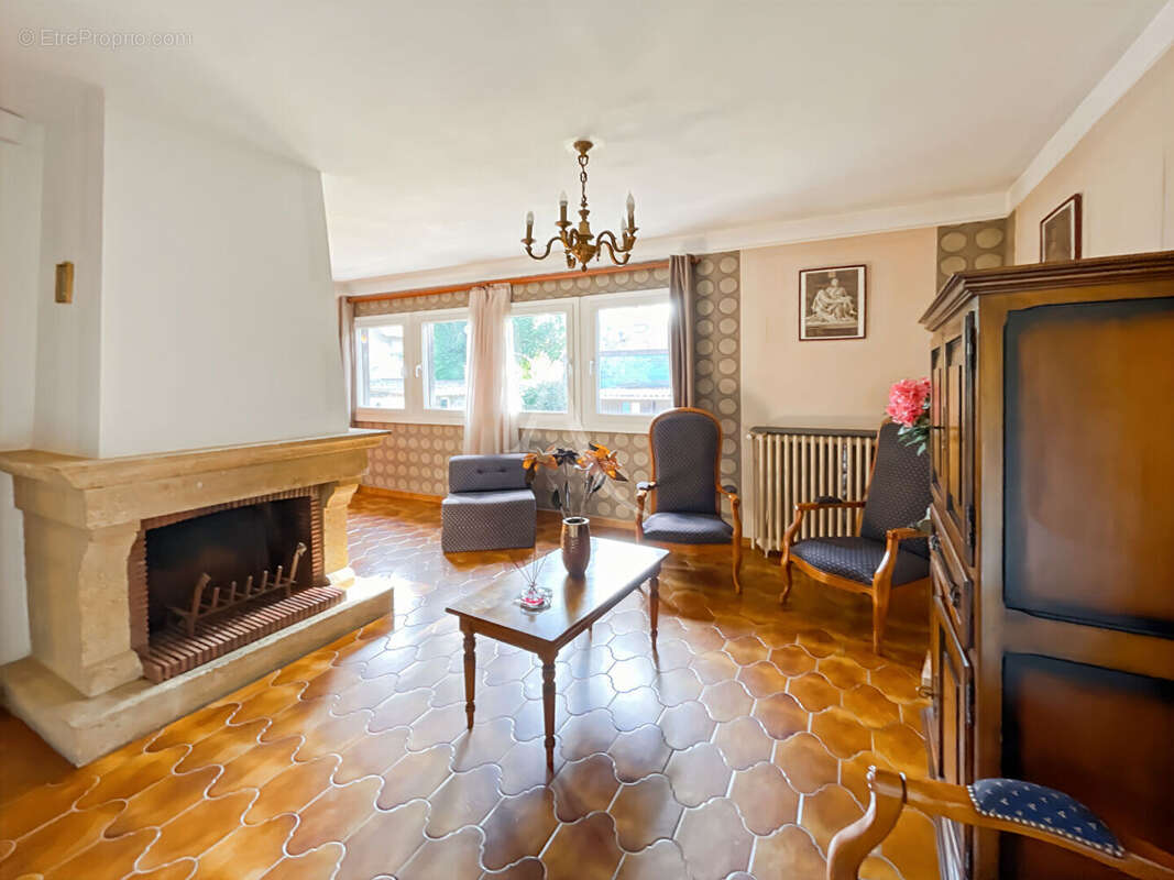 Maison à AUVERS-SUR-OISE