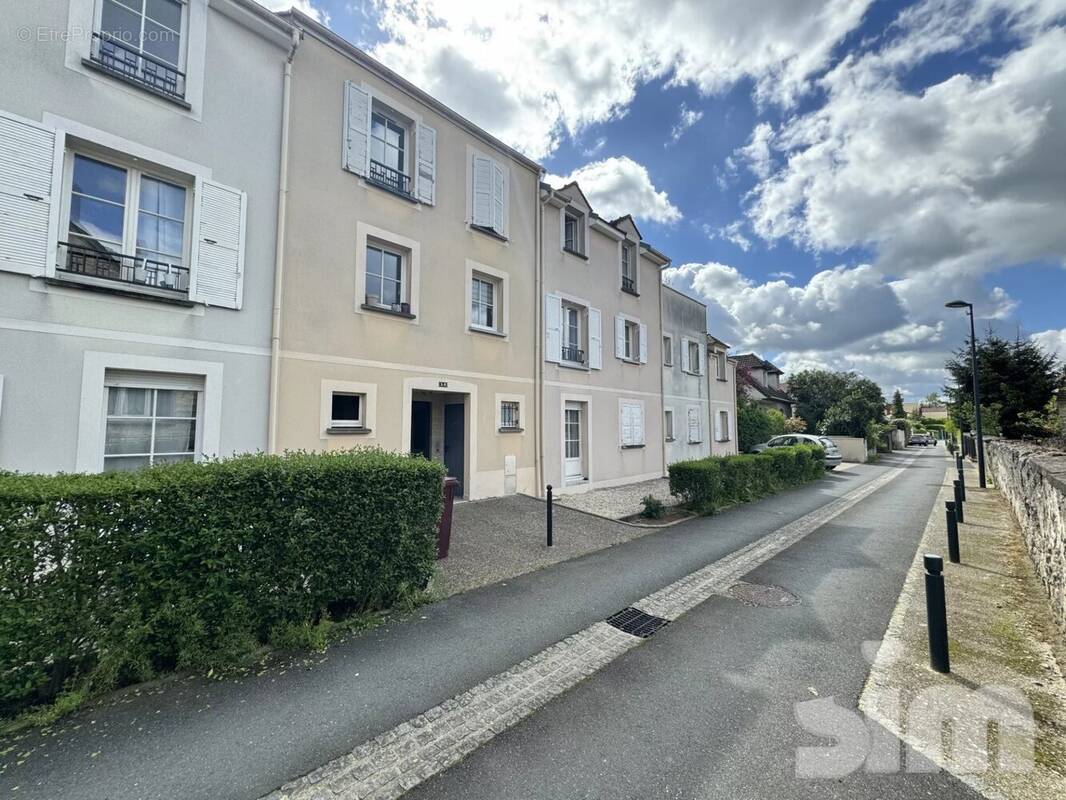 Appartement à VAIRES-SUR-MARNE