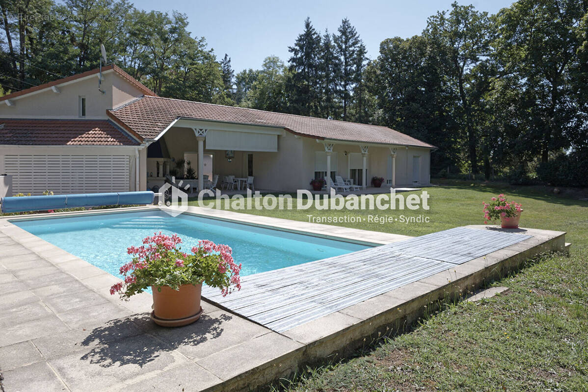 Maison à RIORGES
