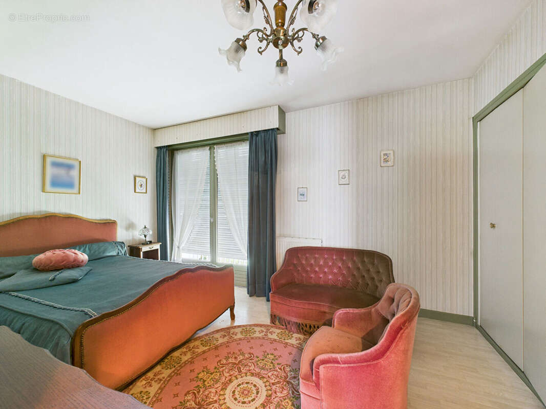 Maison à SAINT-ELOY-LES-MINES