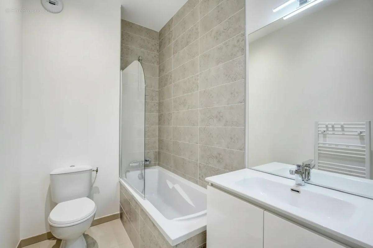 Appartement à CRAPONNE