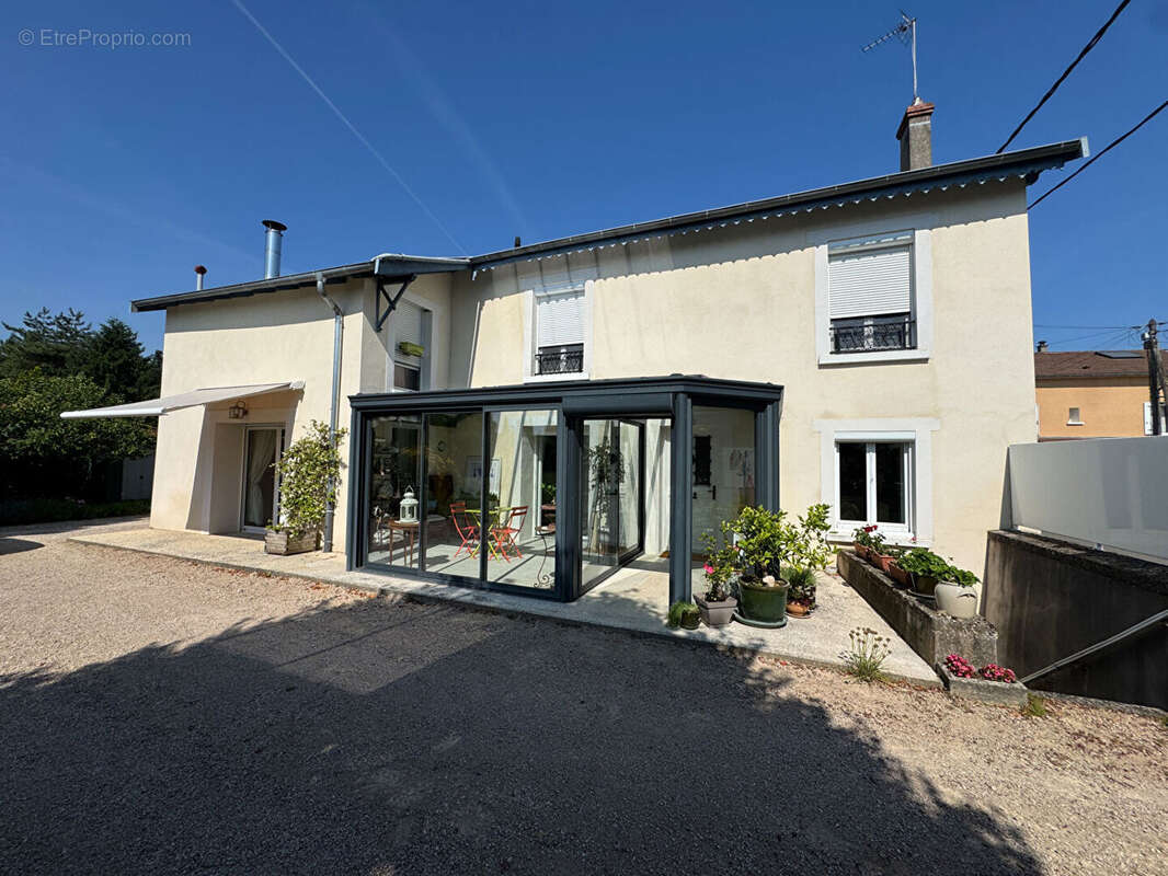 Maison à VILLETTE-D'ANTHON