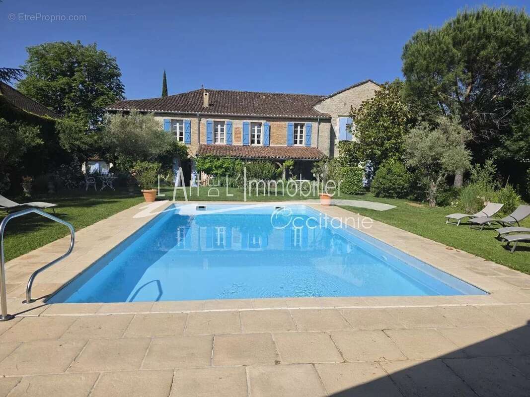 Maison à MERCUES