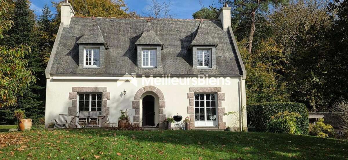 Maison à PLOUEZOC&#039;H