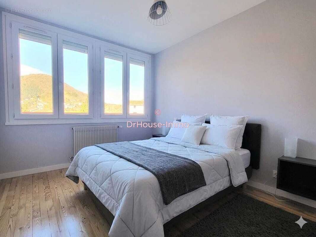 Appartement à BRIVES-CHARENSAC