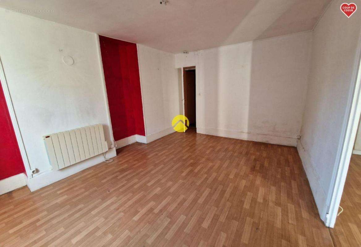 Maison à LA GUERCHE-SUR-L&#039;AUBOIS