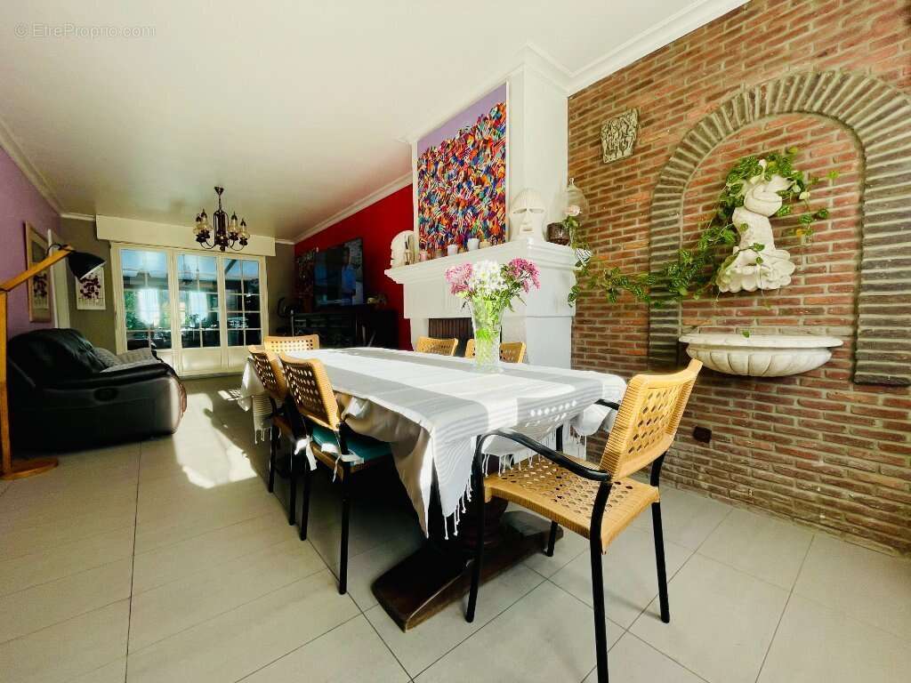 Maison à WAMBRECHIES