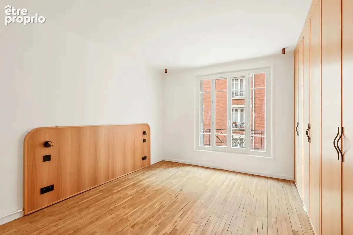 Neuilly-sur-Seine – 4 pièces refait à neuf - photo 12