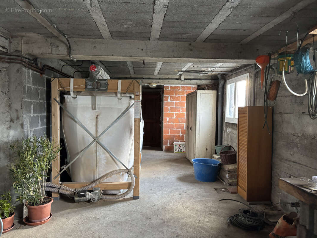 Maison à SAINT-THURIN