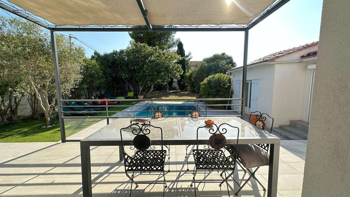 Photo 2 - Maison à GIGNAC-LA-NERTHE