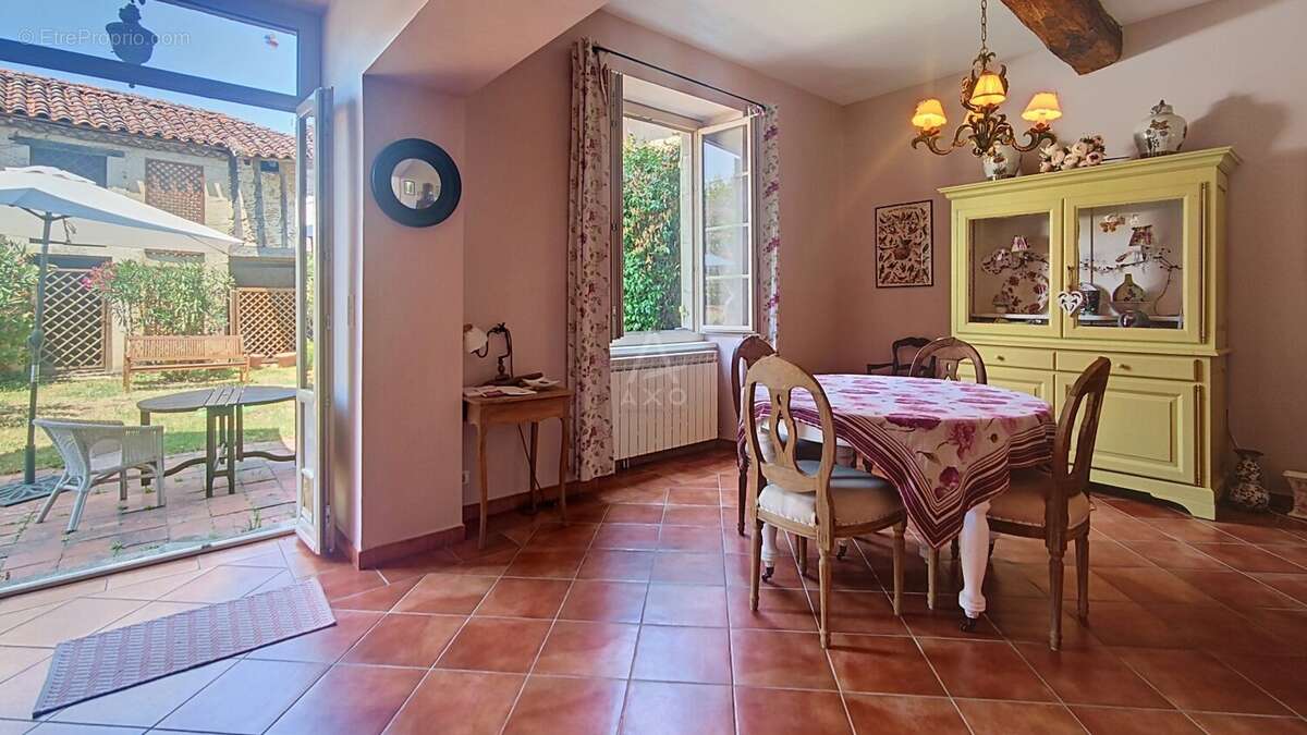 Ancien presbytère de caractère entièrement rénové de 198 m² habitables avec jardin à Labastide-d'Armagnac** - photo 17