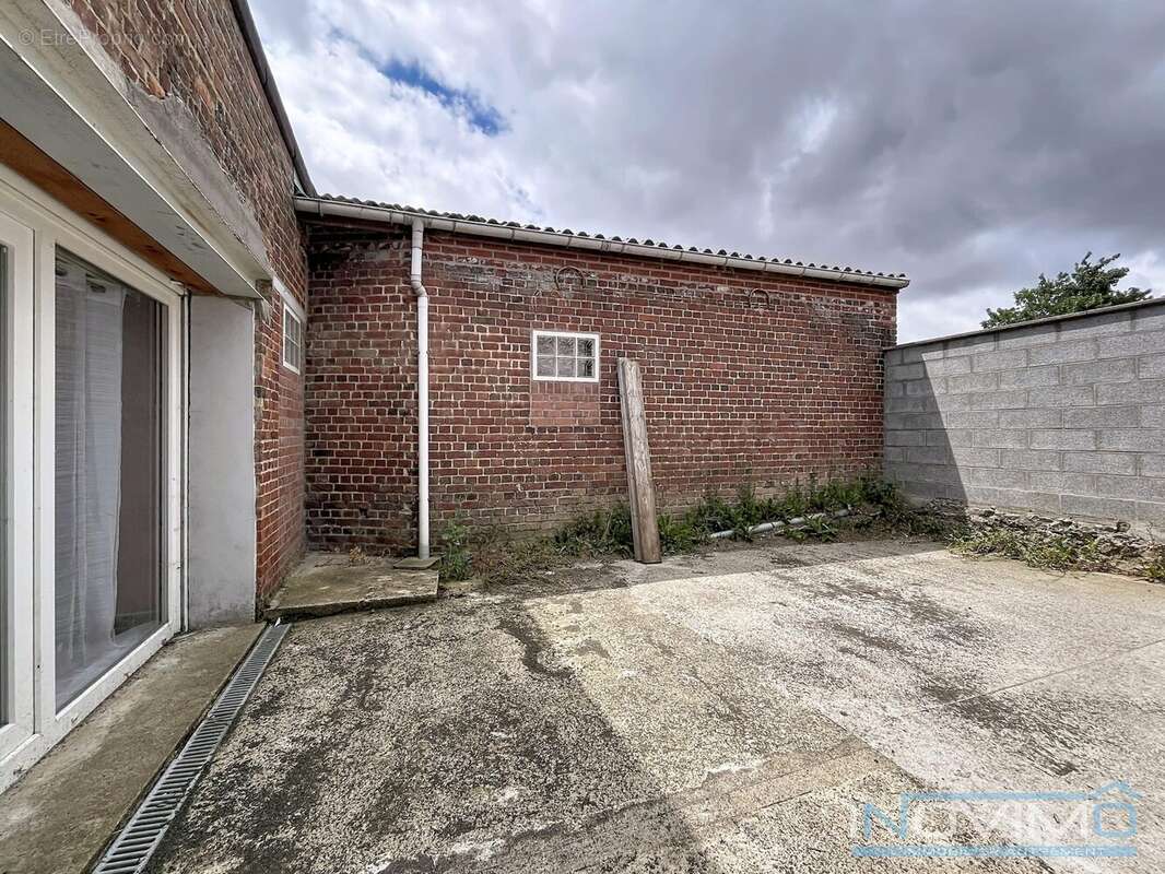 Maison 153 m² à Bollezeele  - photo 4