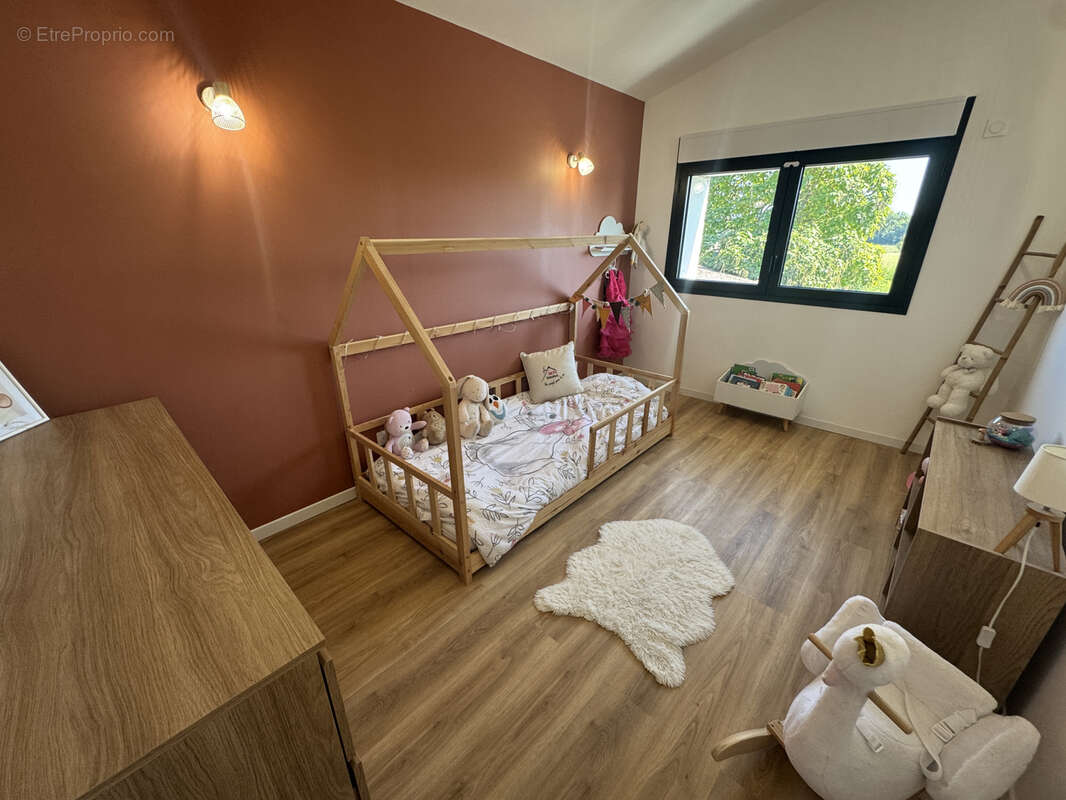 Maison à SAINT-MAURICE-DE-GOURDANS