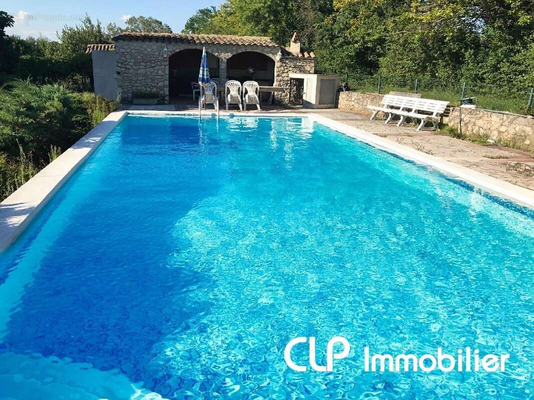 Maison 230 m² à Puygiron  - photo 4