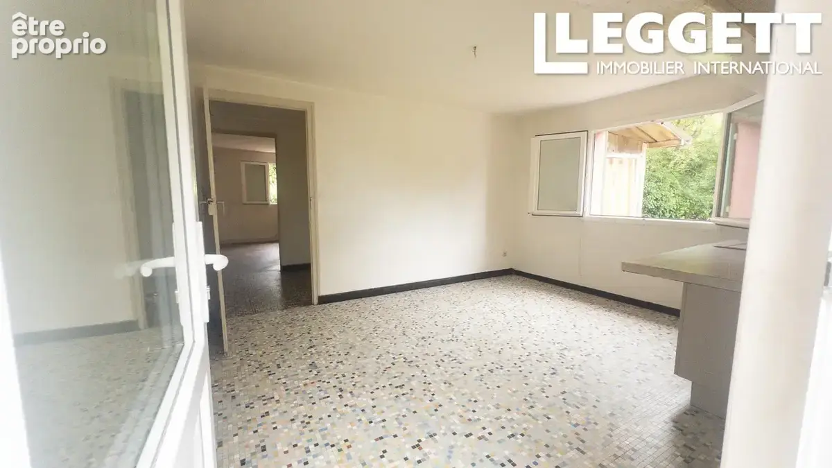 Maison spacieuse 3/4 chambres + 2 sdbains + jardin + garage + vues montagnes & vallee + calme + trie sur baise - photo 7