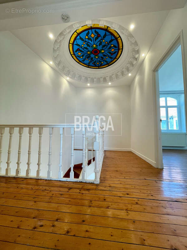 Maison de caractere de 220m2 hab a vendre a boulogne sur mer centre ville 4 chambres garage terrasse - photo 9