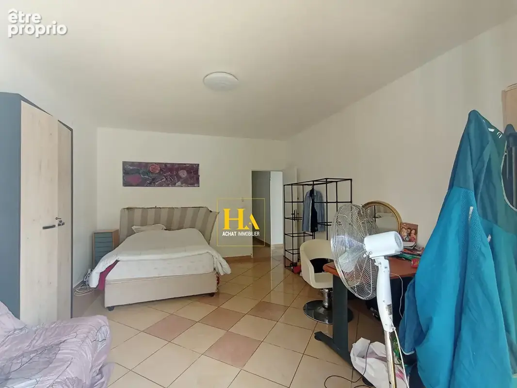 Grande maison familiale avec vue mer + logement indépendant . Fort potentiel locatif - photo 11