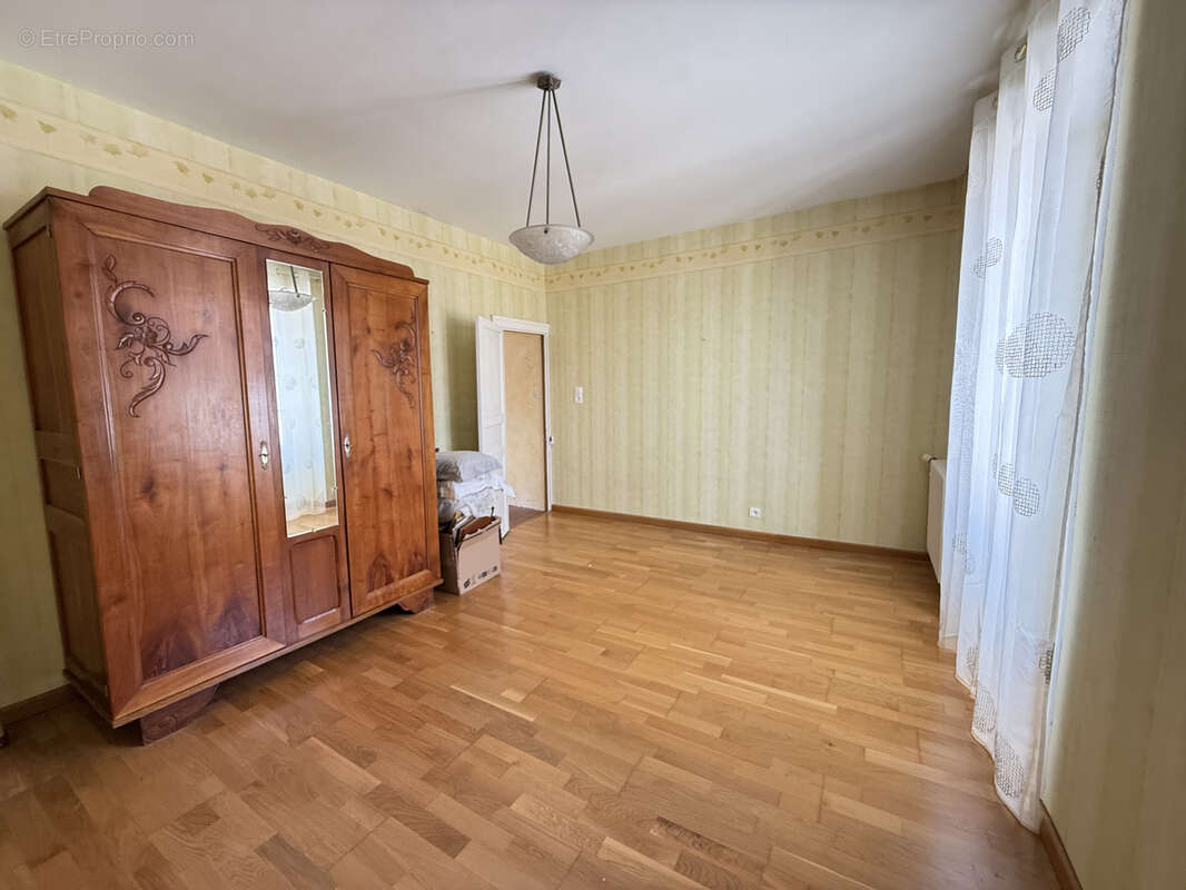 Maison à VIEILLEVIGNE