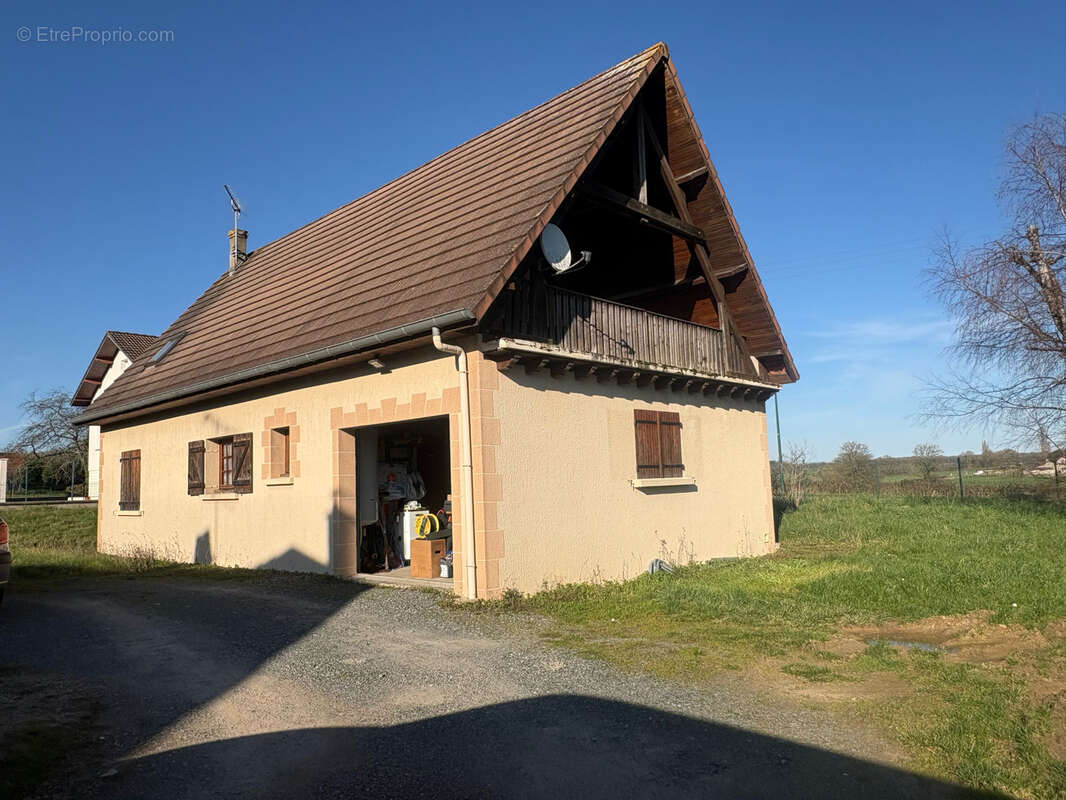 Maison à SAINT-GERMAIN-CHASSENAY