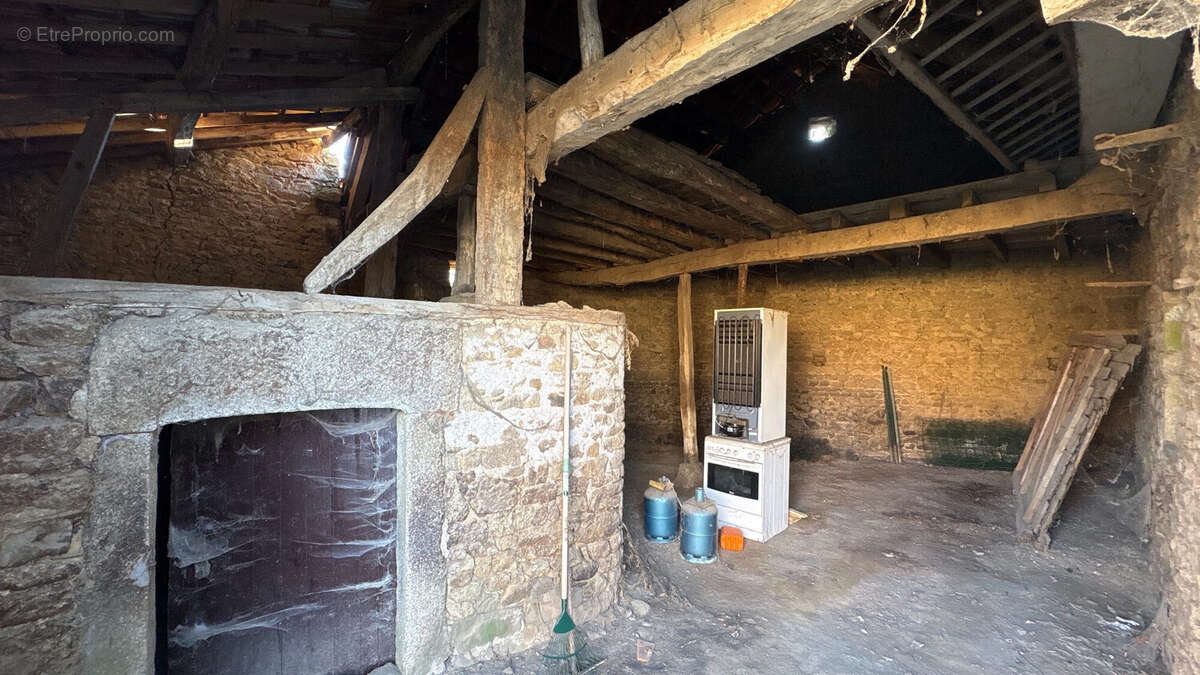 Maison 1 pièce 52 m² à vendre à Villosanges (63380) - photo 5