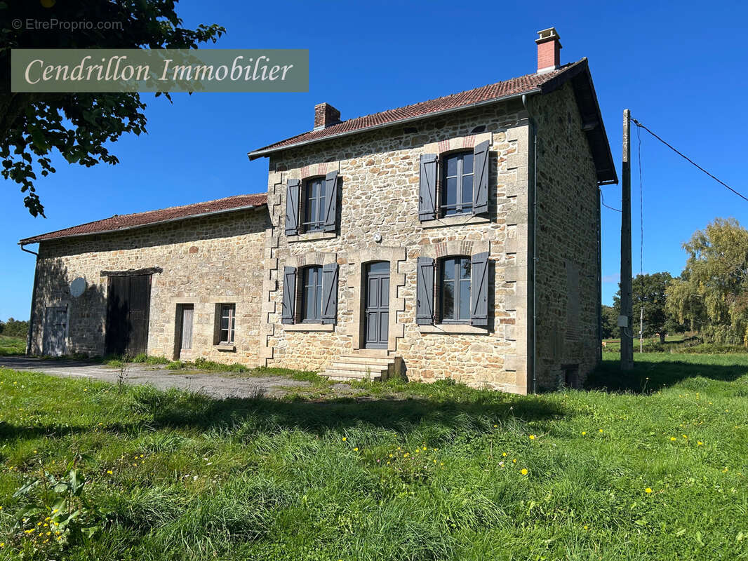 Maison à MONTBOUCHER