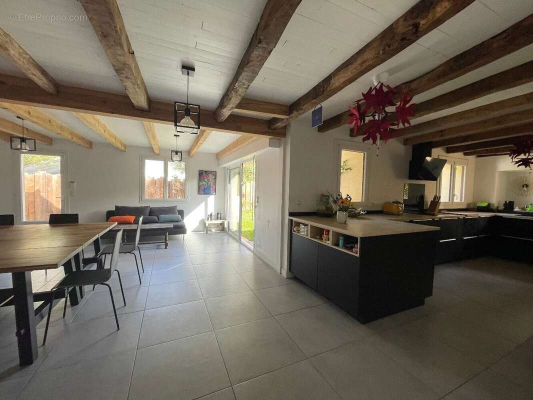 Maison à SAUBRIGUES