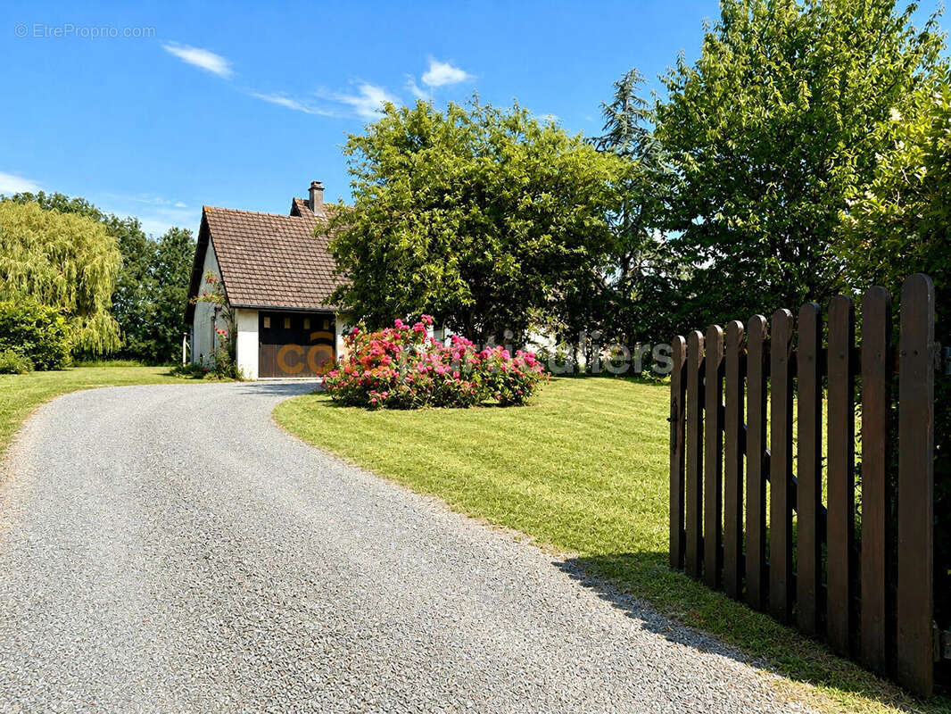 Maison de plain-pied au coeur de Montmartin-sur-Mer - photo 12