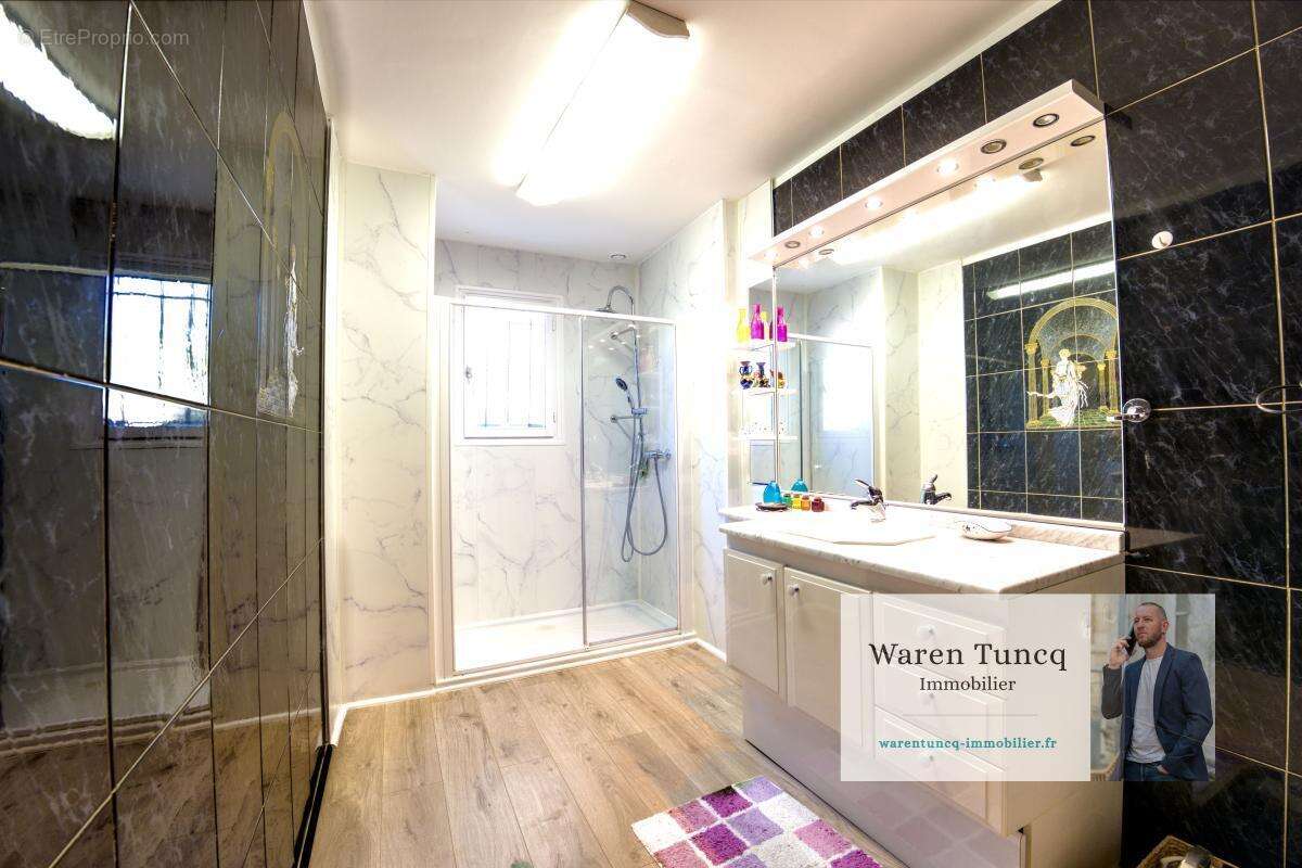 Maison à SAINT-SAUVEUR-D'AUNIS