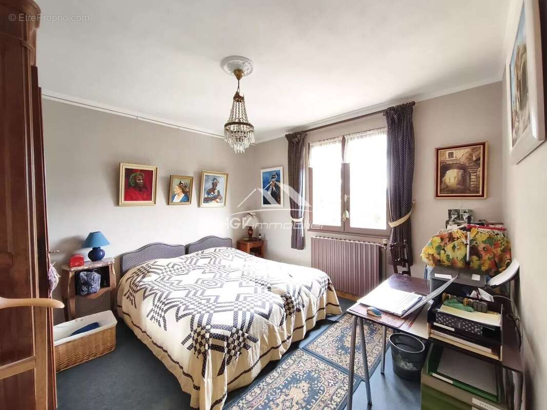 Maison à LES SALLES-DU-GARDON