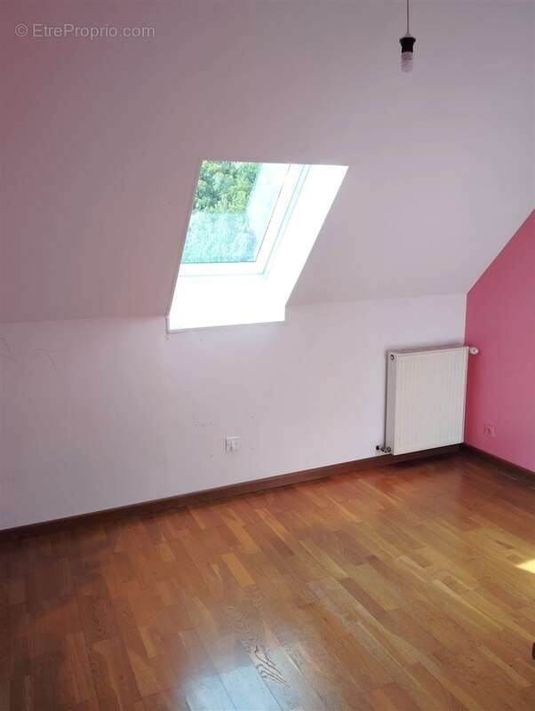 Maison à DAMPIERRE-SUR-AVRE