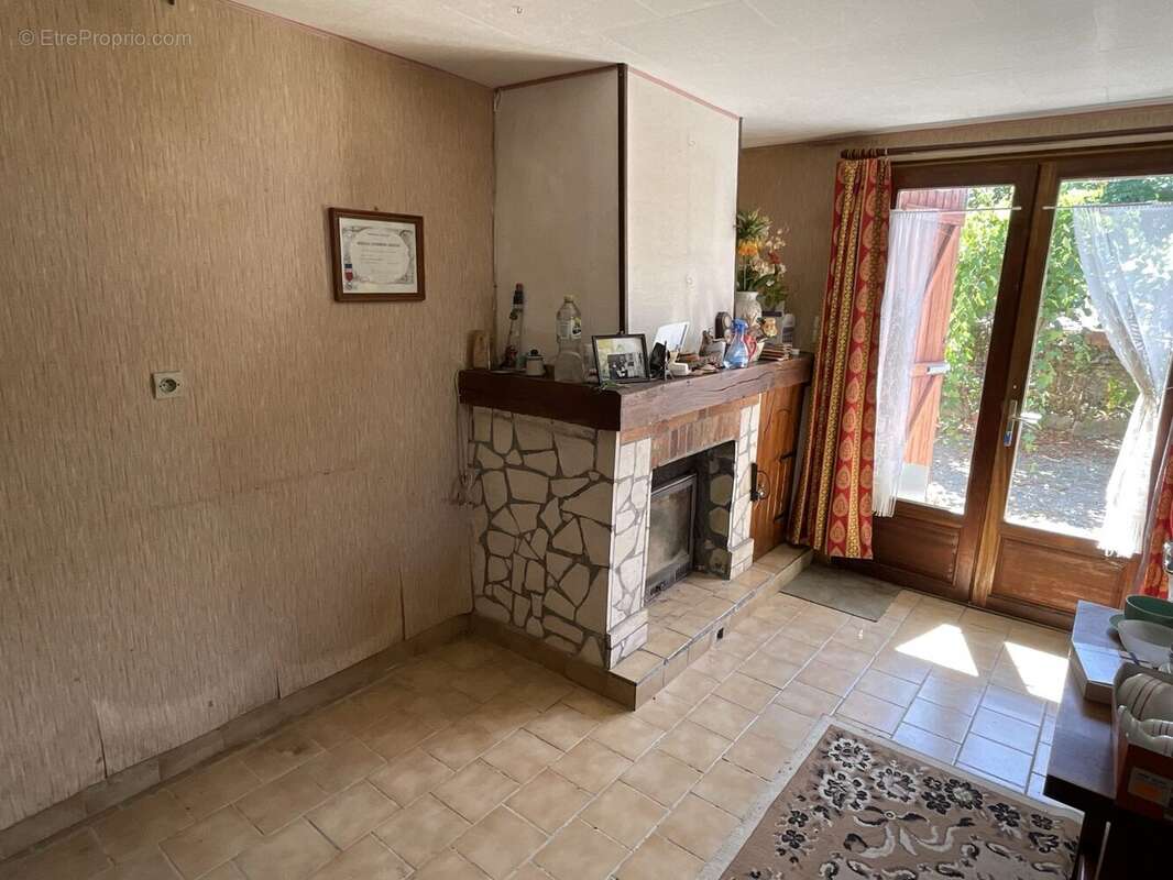Maison 90 m² à La Puye  - photo 5