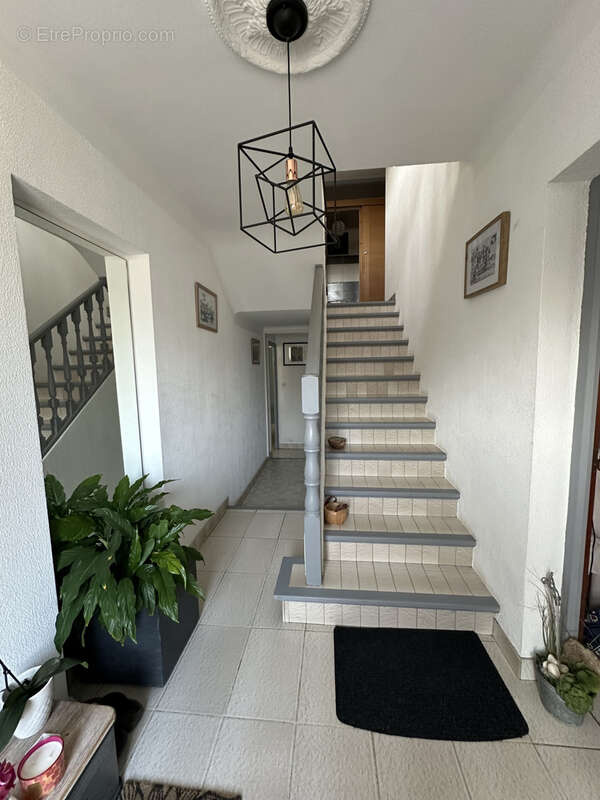 Maison à VILLENEUVE-LA-RIVIERE