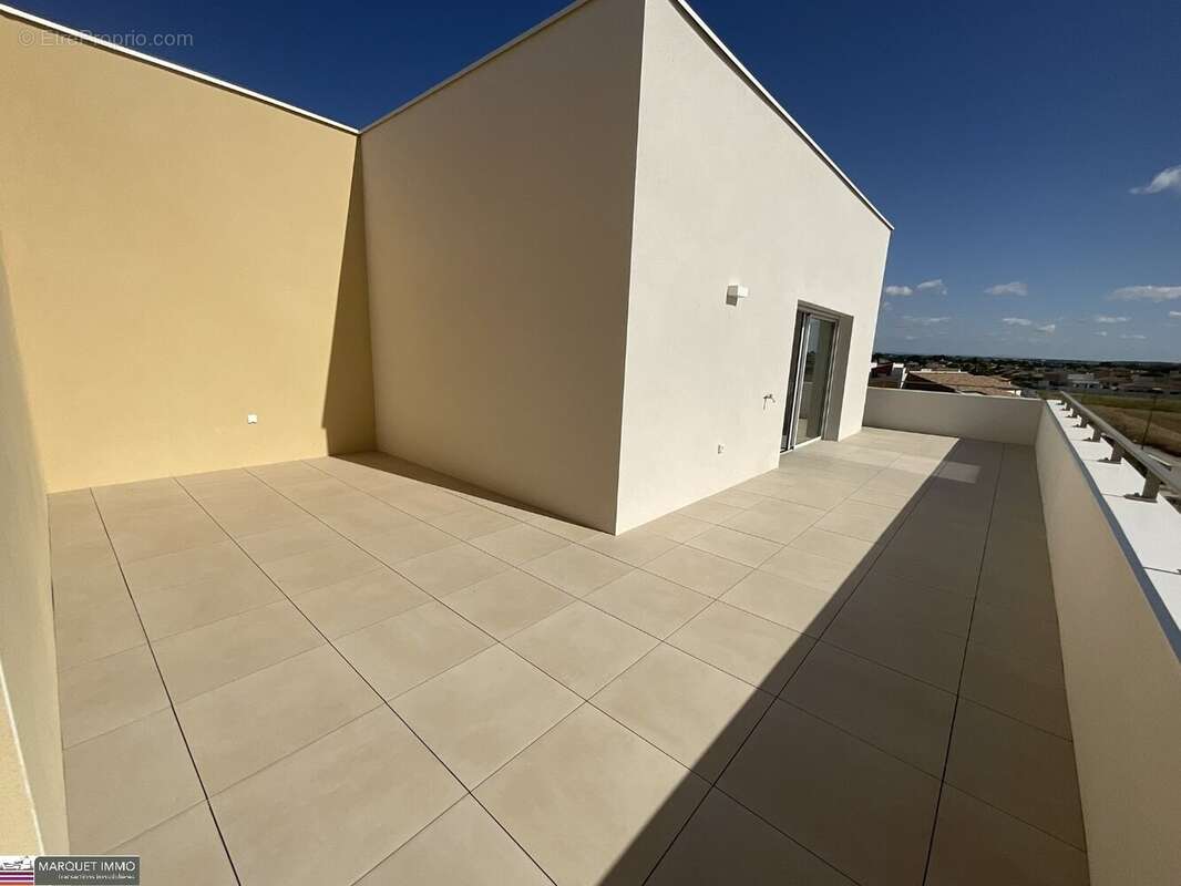 Appartement à SAUVIAN