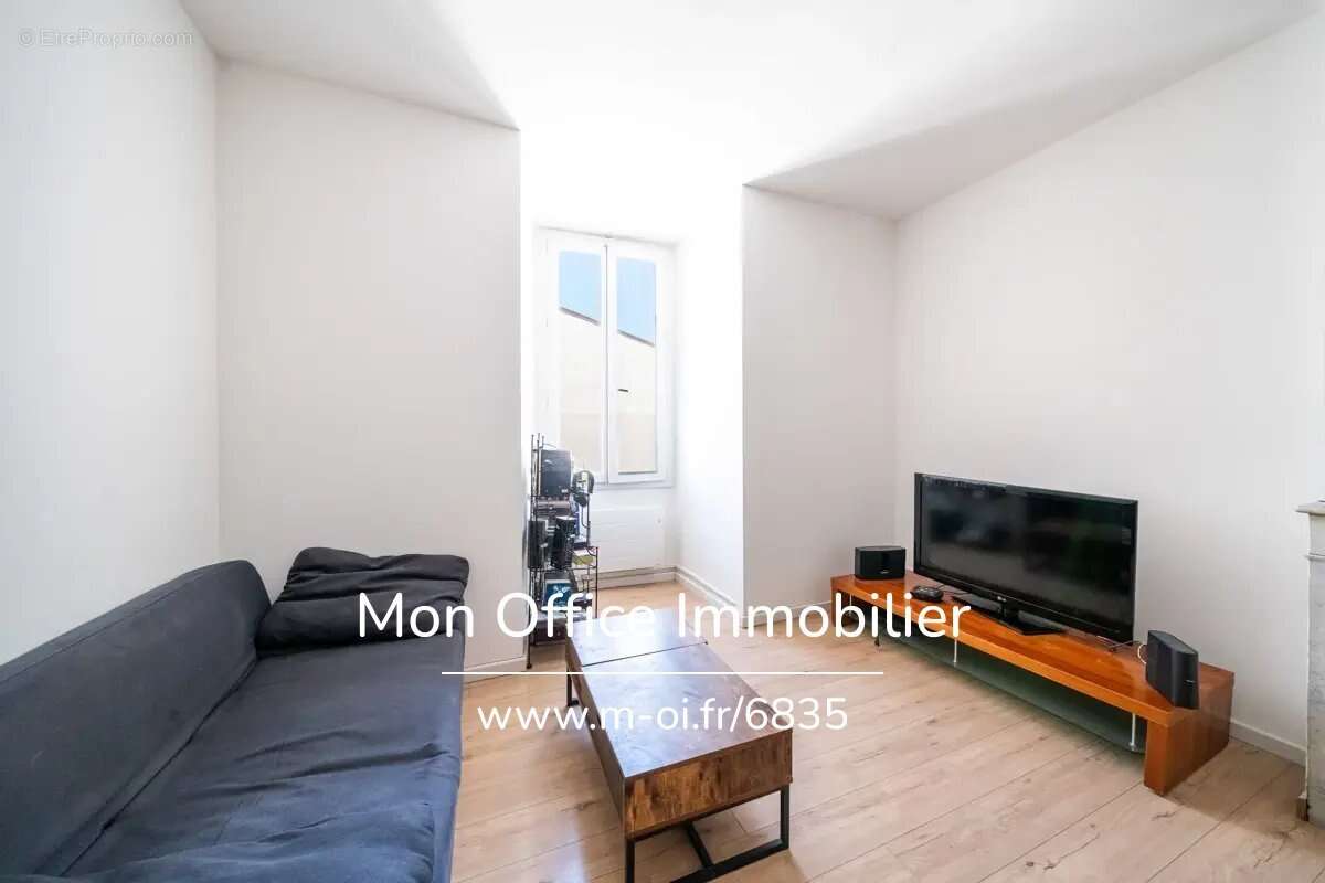 Appartement à MARSEILLE-2E