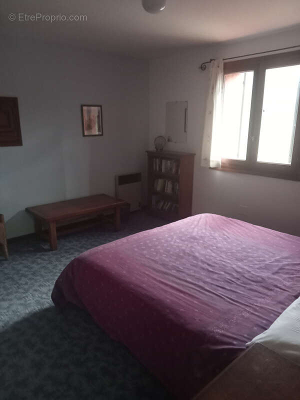 Maison à SAINT-LAURENT-DE-CERDANS