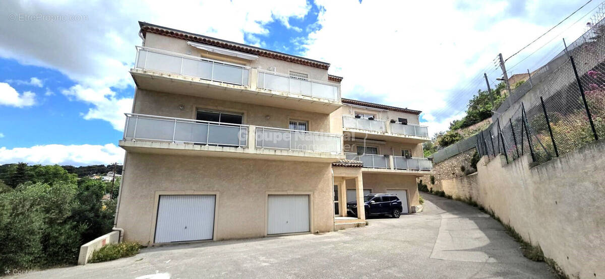 Appartement à MARSEILLE-15E