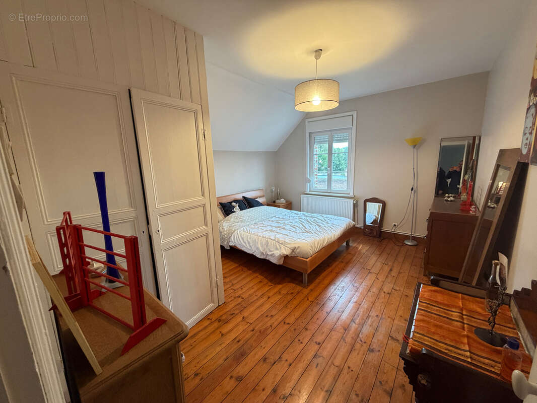 Maison à AUBERCHICOURT