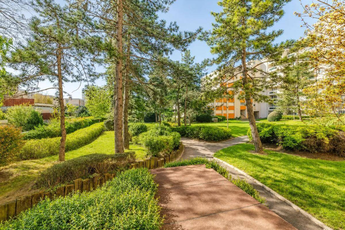 Appartement à EPINAY-SUR-SEINE