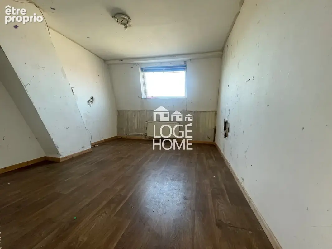 Maison 82 m² à Roubaix  - photo 8