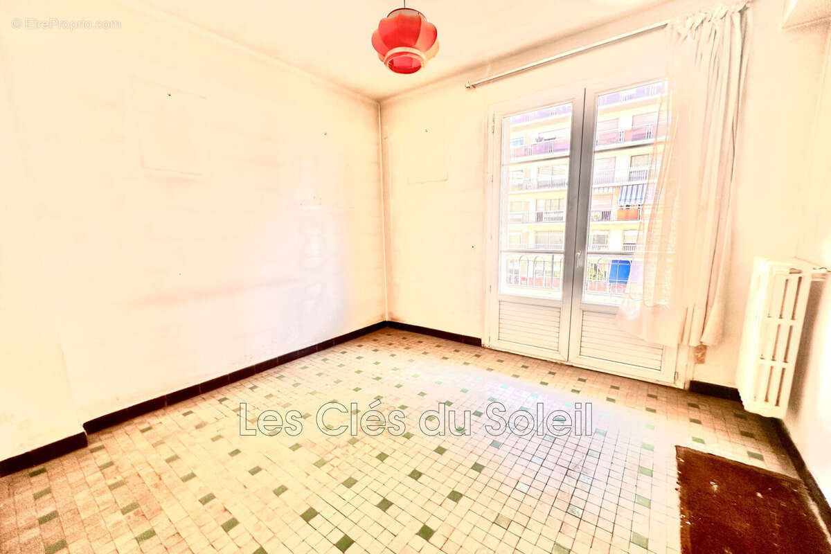 Appartement 68 m² à Toulon  - photo 5