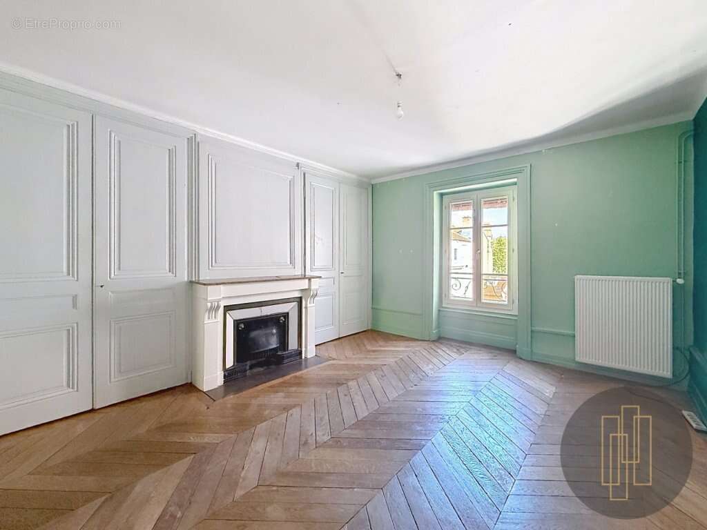 Appartement à LYON-6E