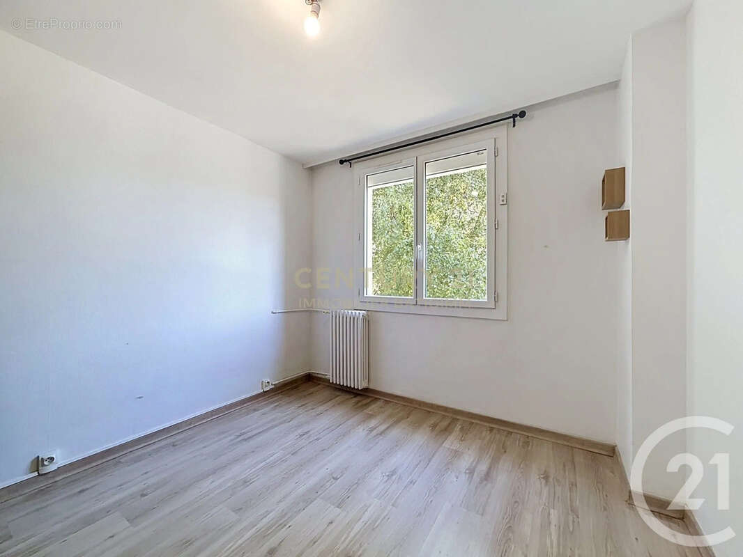 Appartement 67 m² à Bourgoin-Jallieu  - photo 5