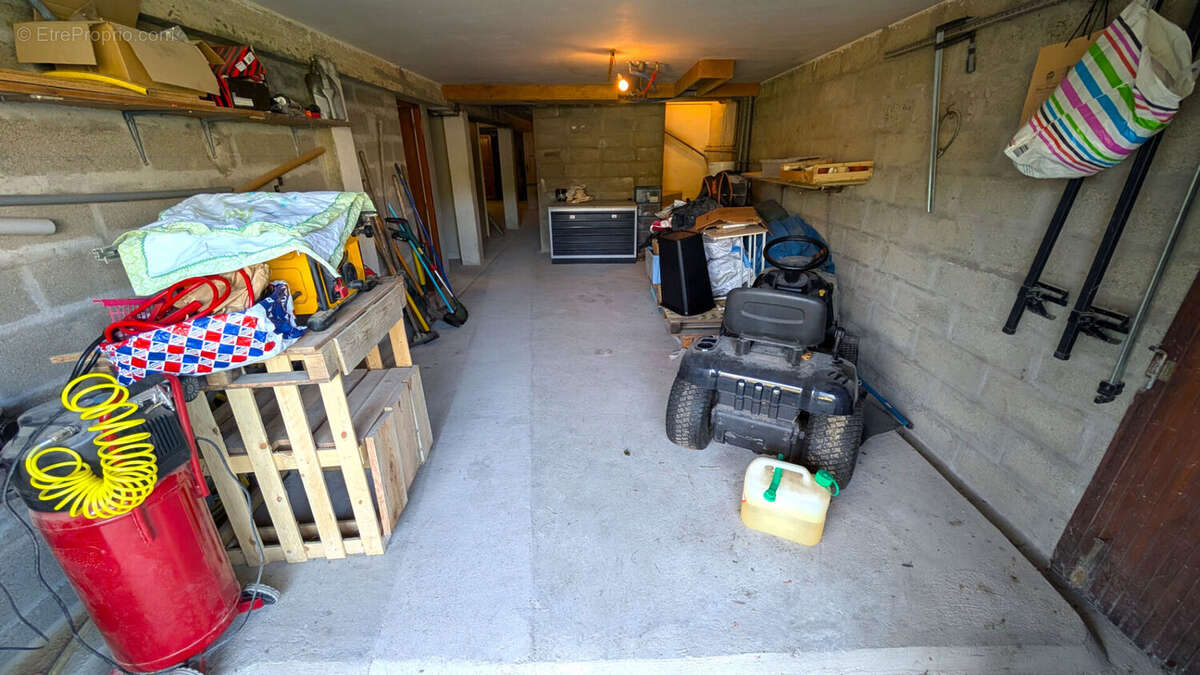 Maison à VILLENEUVE-DE-MARSAN