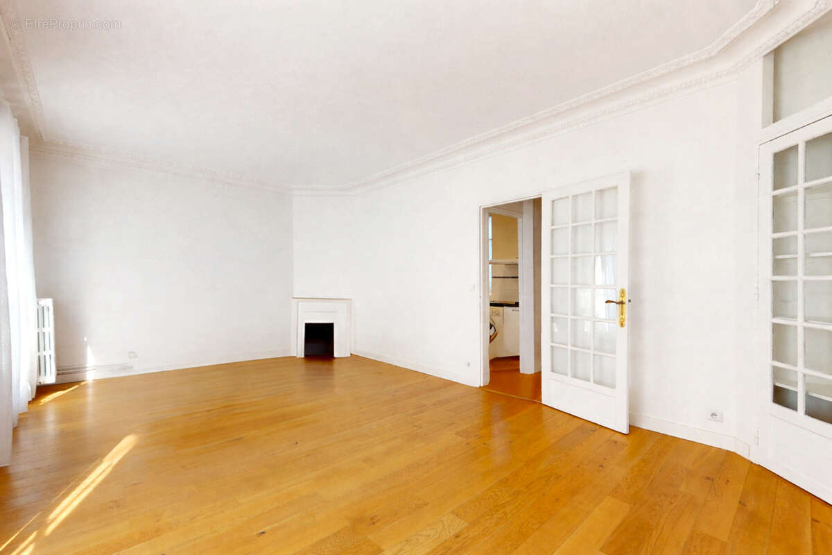 Appartement à SAINT-OUEN