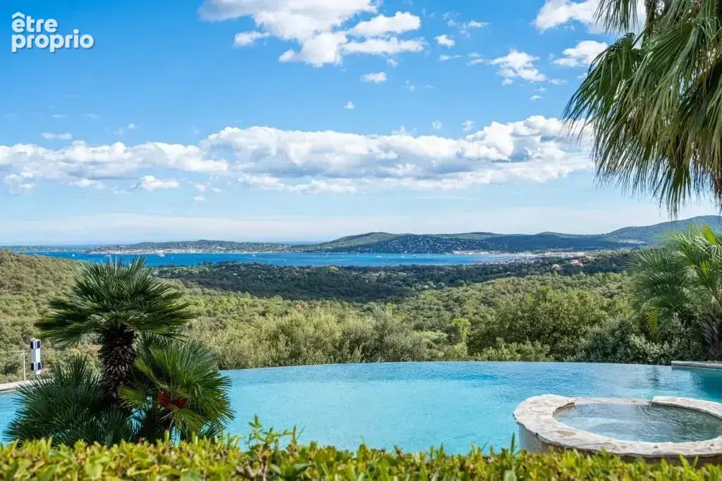 Superbe villa avec vue panoramique sur le golfe de saint-tropez - photo 4