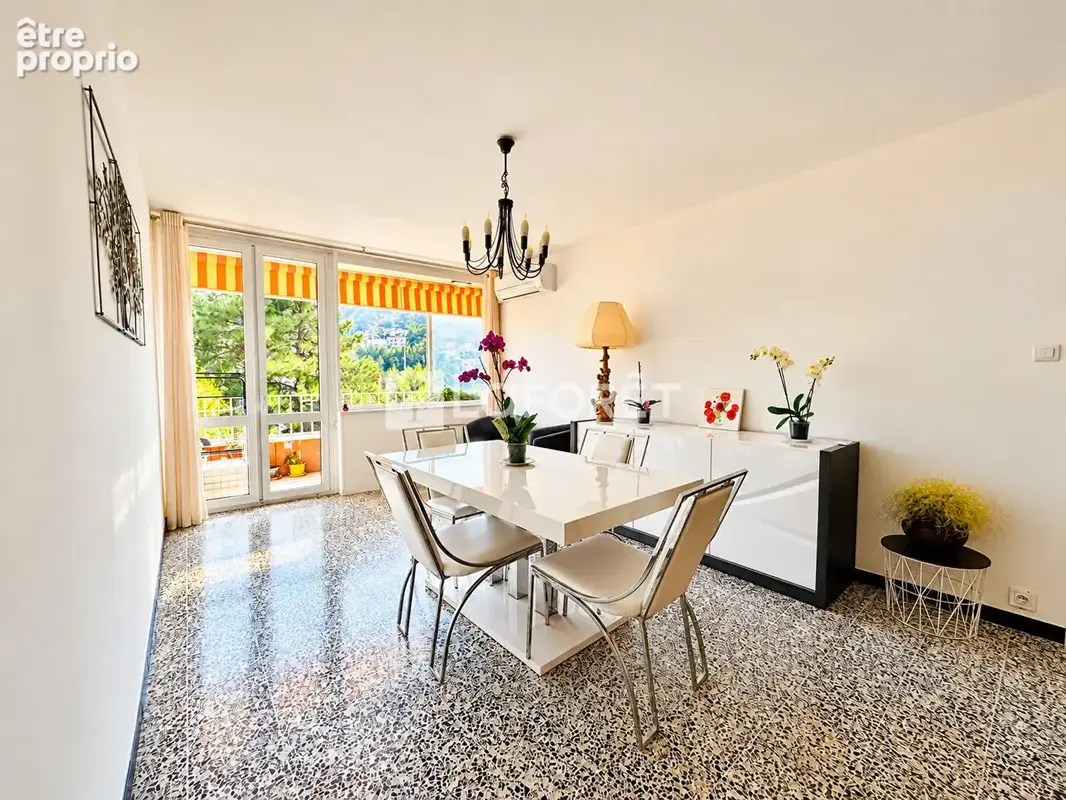 Appartement à MARSEILLE-9E